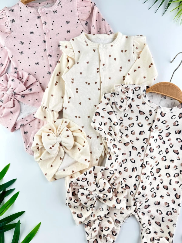 Leopar Kalp Baskılı %100 Pamuk 3 Bandana 3 Tulum Set Organik Tulum Set - RENKLİ