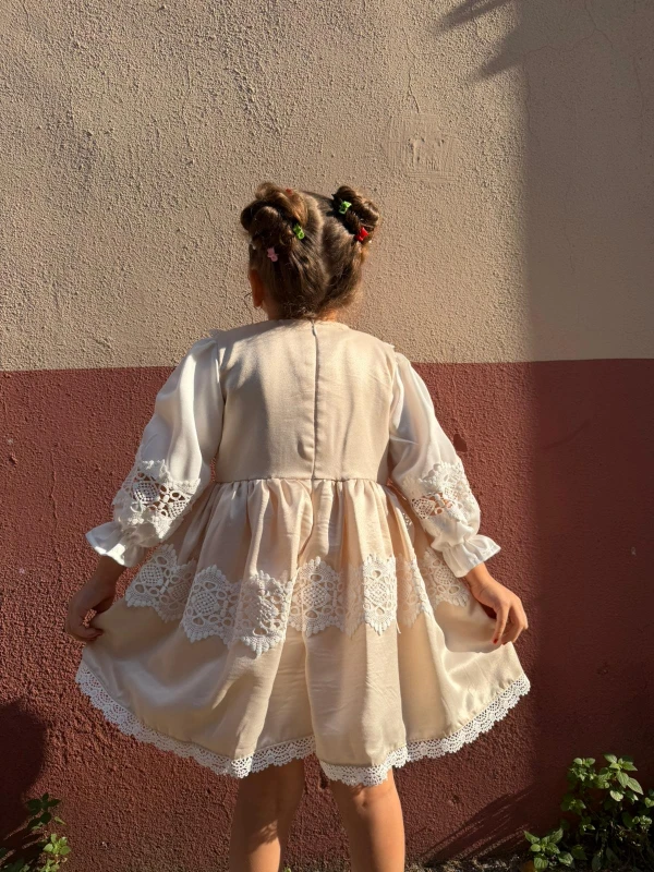 Kız Bebek Elbise Uzun Kollu Vintage Kabarık Saten Doğum Günü Özel Gün Düğün Bayramlık Çocuk Elbise - BEJ