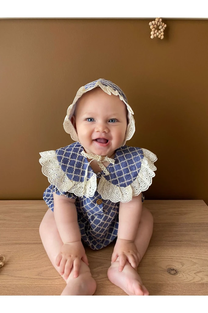Kız Bebek Şapkalı Dantel Fistolu Çıtçıtlı Romper Badi İkili Set - MAVİ