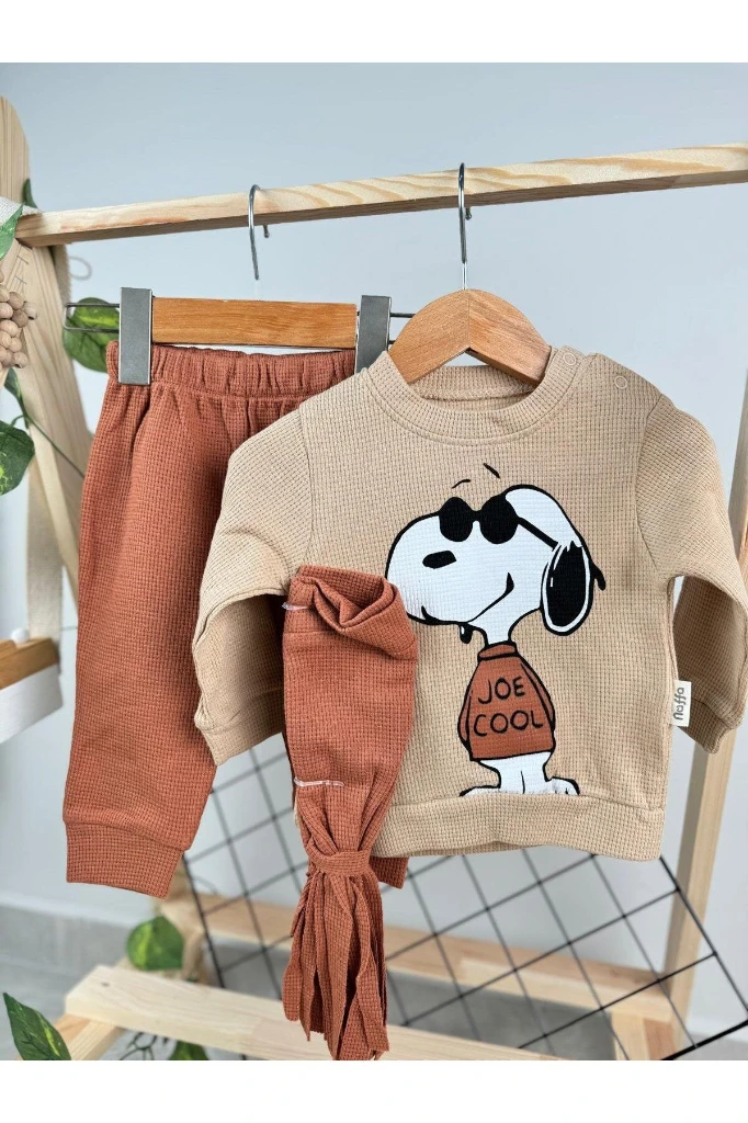 Snopy Baskılı Şapkalı 3'lü Takım Set - KAHVERENGİ