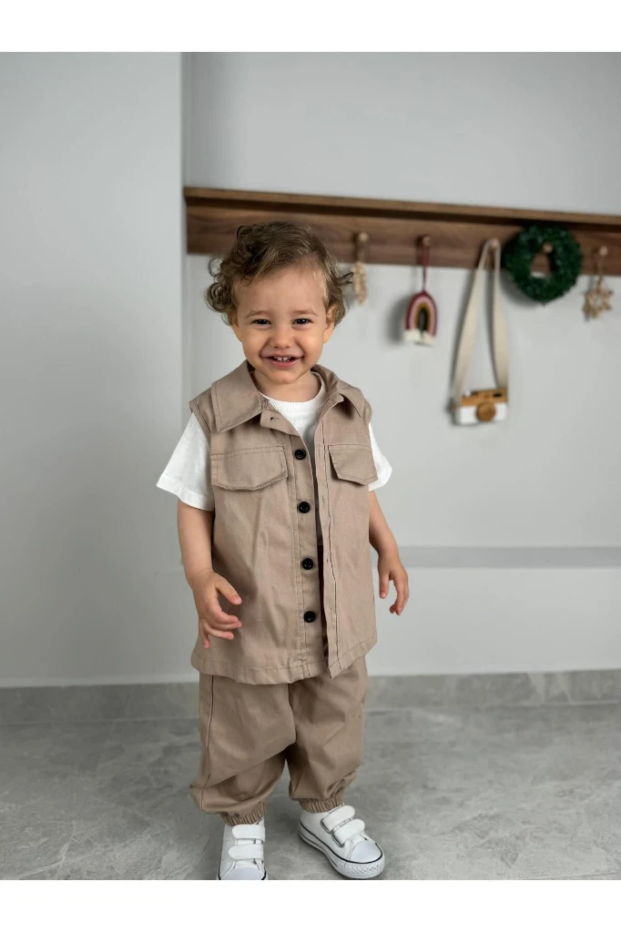 Yelekli Düz Beyaz Tişörtlü Bebek Premium Gabardin Üçlü Takım - SÜTLÜ KAHVE
