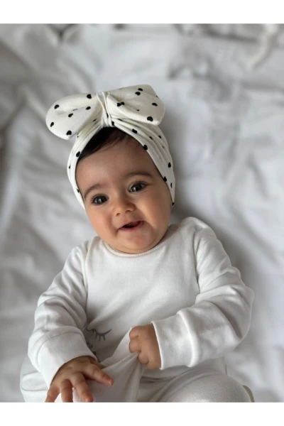Bebek Çift Kat Fiyonklu Kalpli Bebek Bone - BEYAZ