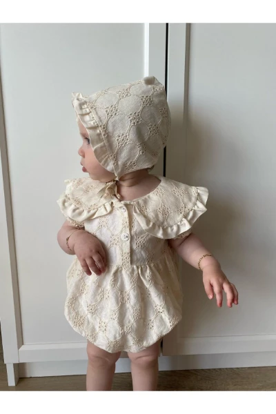 Kız Bebek Şapkalı Güpür İşlemeli Çıtçıtlı Romper Badi İkili Set - BEJ