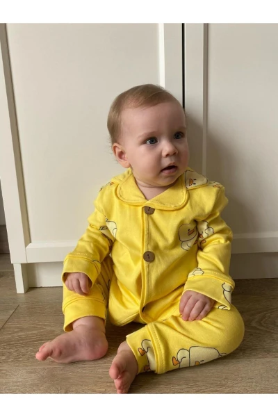 Sevimli Ördek Bebe Yakalı %100 Pamuk Yumuşacık Kumaş 2’li Unisex Pijama Takımı - SARI