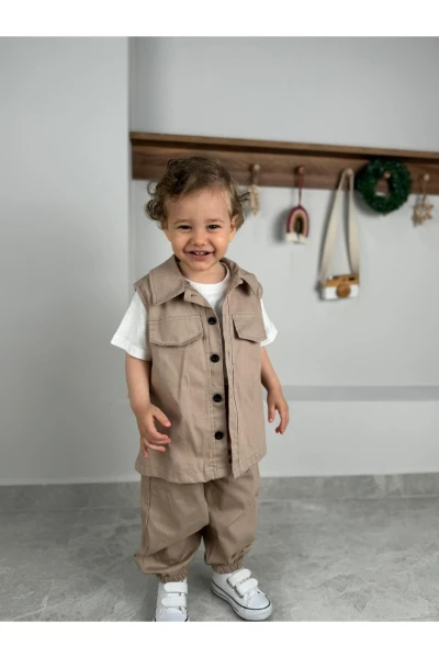 Yelekli Düz Beyaz Tişörtlü Bebek Premium Gabardin Üçlü Takım - SÜTLÜ KAHVE