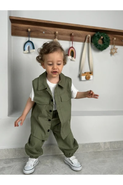 Yelekli Düz Beyaz Tişörtlü Bebek Premium Gabardin Üçlü Takım - YEŞİL