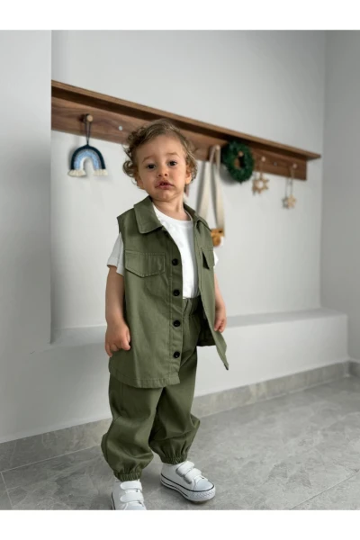 Yelekli Düz Beyaz Tişörtlü Bebek Premium Gabardin Üçlü Takım - YEŞİL