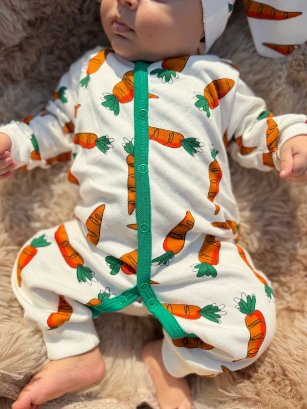 Havuç desenli %100 Pamuk Şapkalı Unisex Tulum Set - TURUNCU