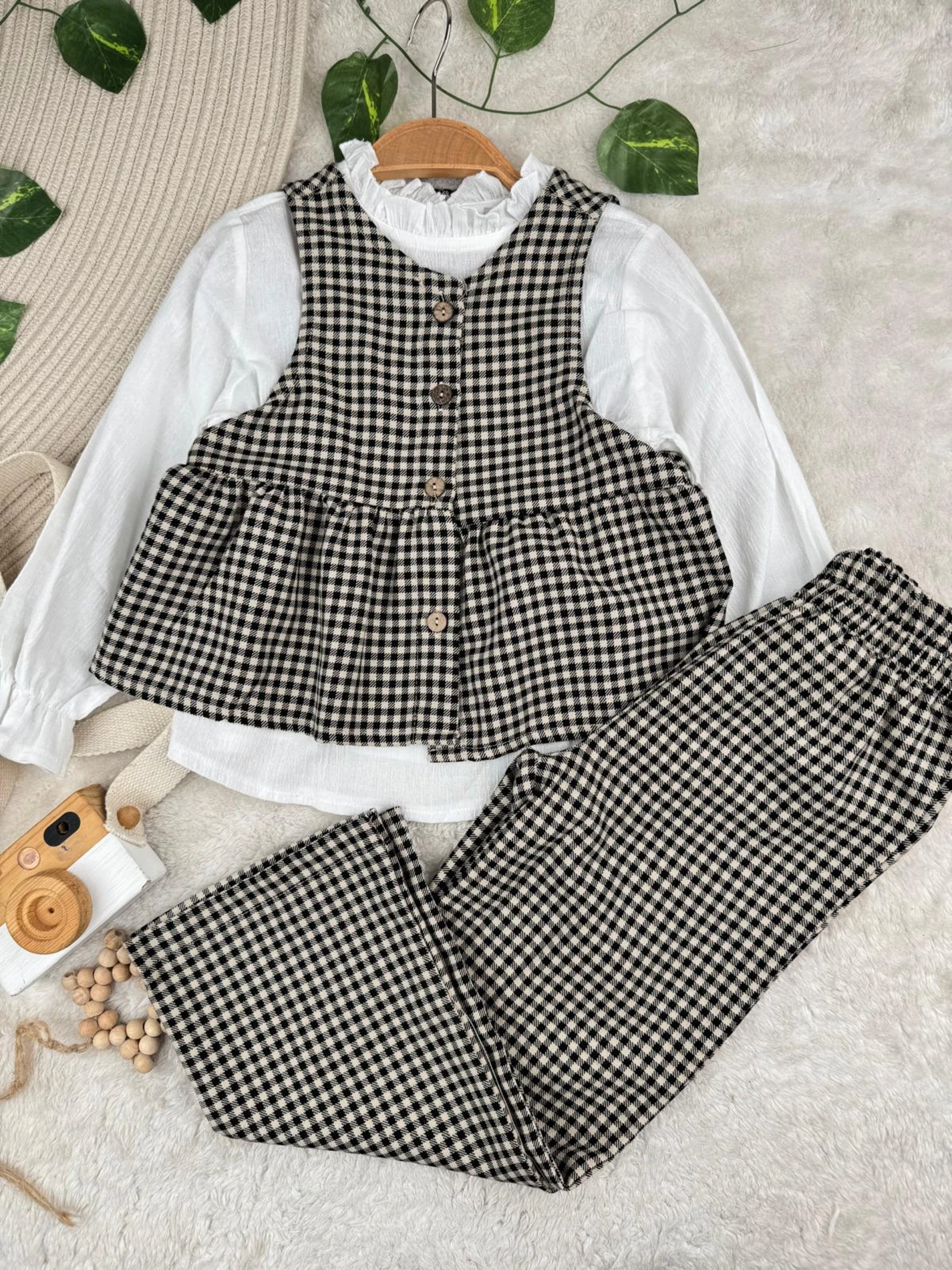 Ekose Desen Gömlekli Premium Kalite Kız Çocuk 3'lü Takım Krinkul Takım - KAHVERENGİ
