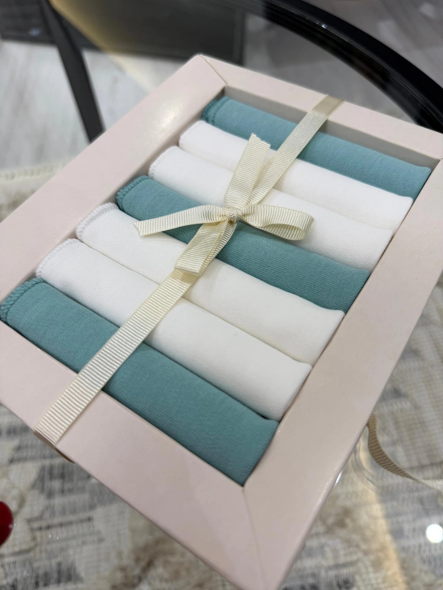 Özel Seri 7'li %100 Pamuklu Bebek Ağız Silme Mendili - YEŞİL