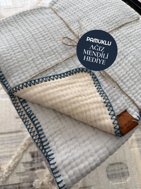 %100 Pamuklu 4 Katlı Yanları Oyalı Dikişli Müslin Battaniye - MAVİ