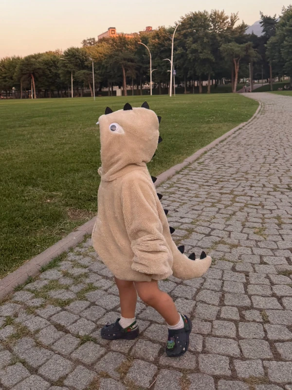 3D Dinozor Peluş Çocuk Montu %100 Pamuklu İç Astarlı Kapüşonlu Fermuarlı Kız Erkek Kışlık Mont - KREM