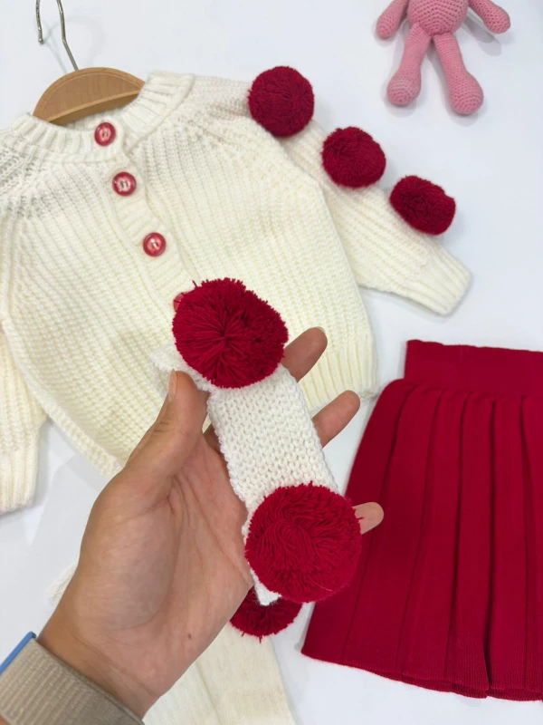 Kız Bebek Ponponlu Triko 4 Parça Takım Hırka Etek Bandana Çorap Bordo Krem - KIRMIZI